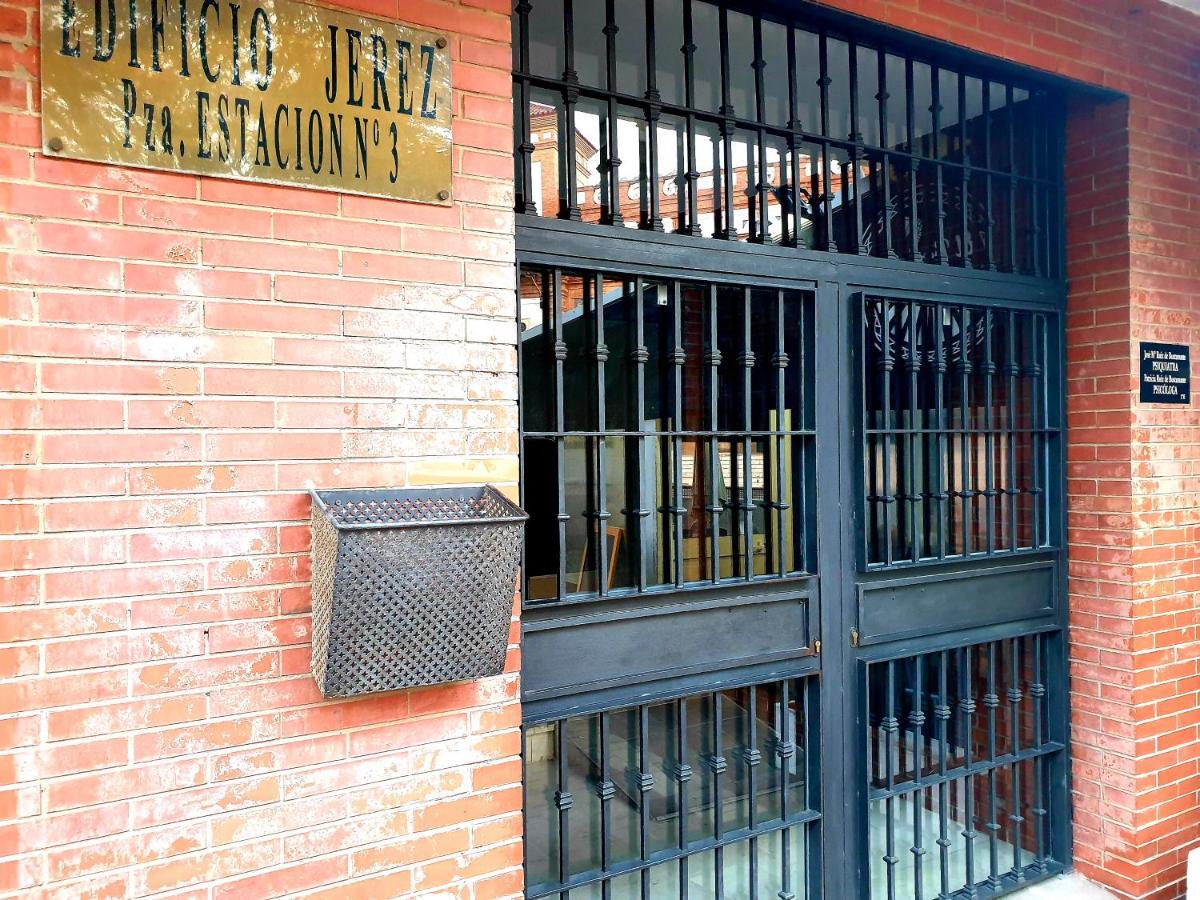 Sherryflat La Estacion - Parking Jerez de la Frontera Bagian luar foto